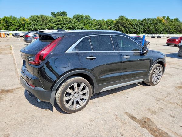 2019 CADILLAC XT4 Premium Luxury