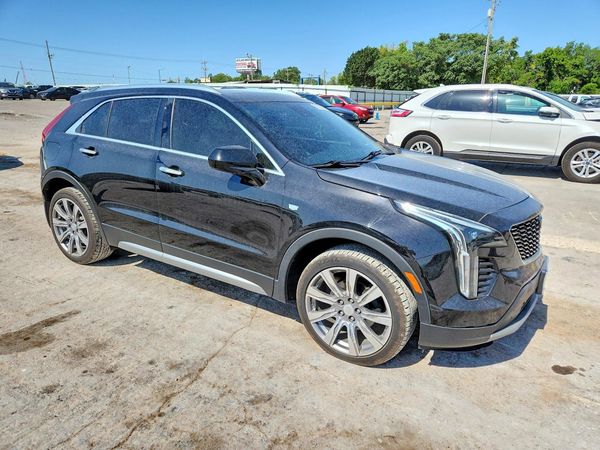 2019 CADILLAC XT4 Premium Luxury