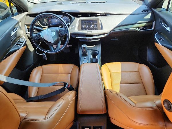 2019 CADILLAC XT4 Premium Luxury