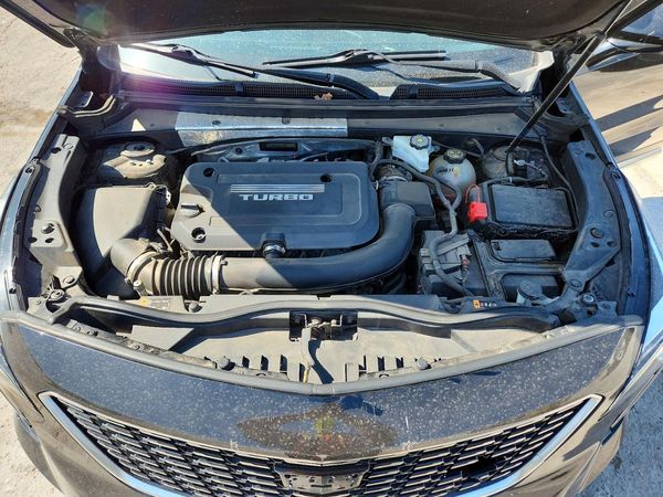 2019 CADILLAC XT4 Premium Luxury