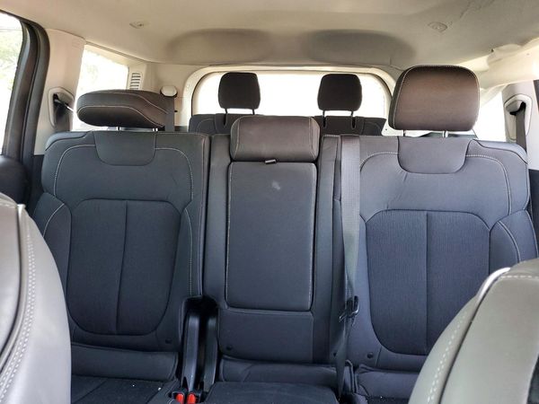 2021 JEEP GRAND CHEROKEE L LAREDO 4X4