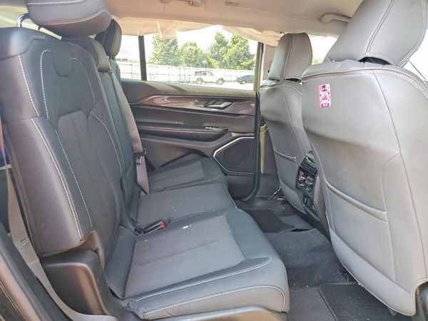 2021 JEEP GRAND CHEROKEE L LAREDO 4X4
