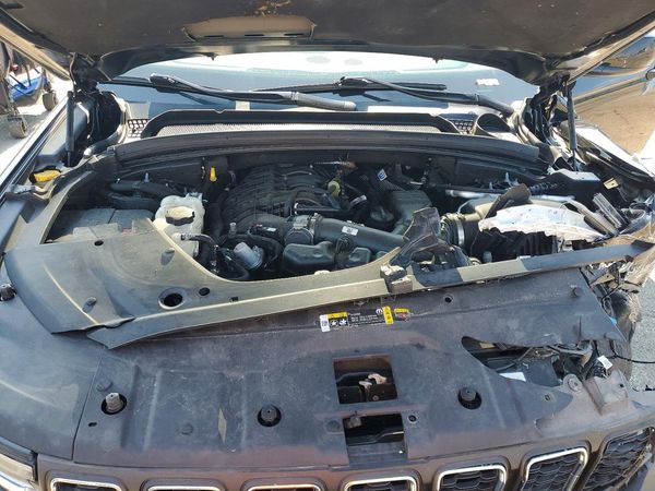 2021 JEEP GRAND CHEROKEE L LAREDO 4X4