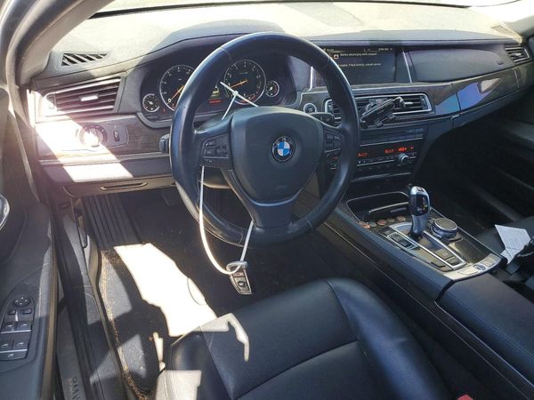 2015 BMW 740
