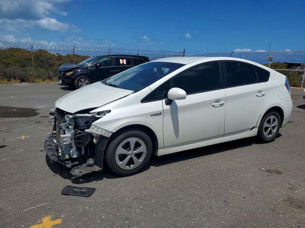 2015 TOYOTA PRIUS