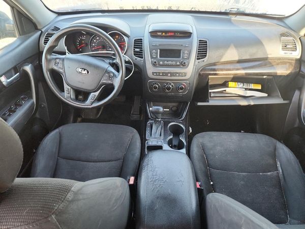2014 KIA SORENTO Base/ LX