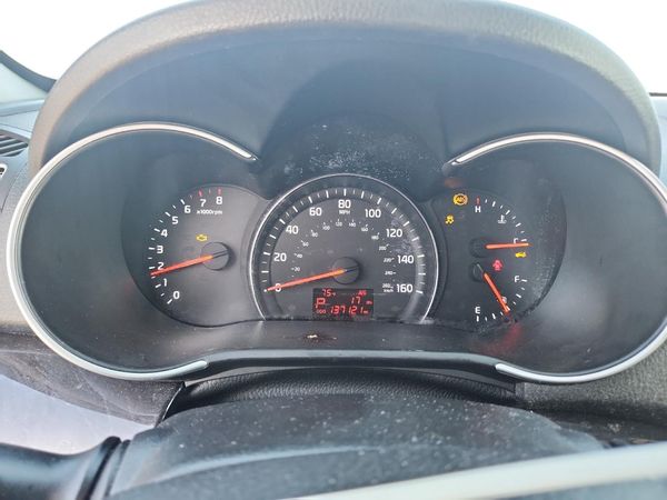 2014 KIA SORENTO Base/ LX