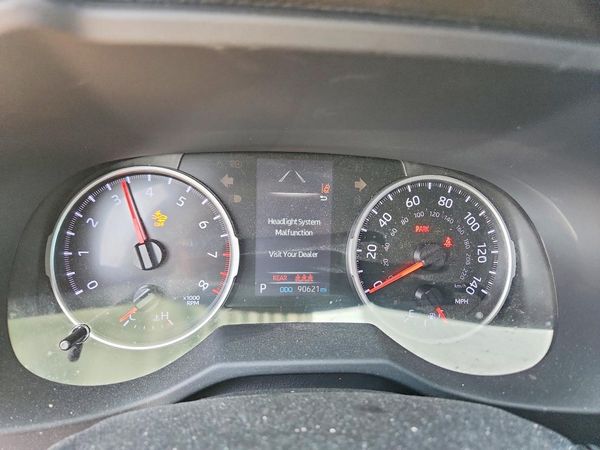 2021 TOYOTA RAV4 LE