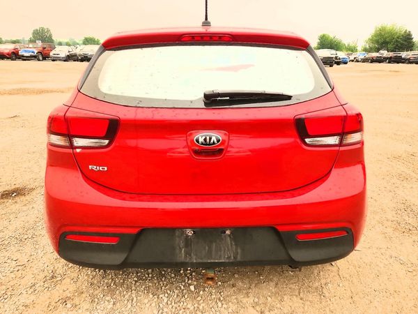2018 KIA RIO 5-DOOR LX, S