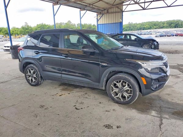 2021 KIA SELTOS EX