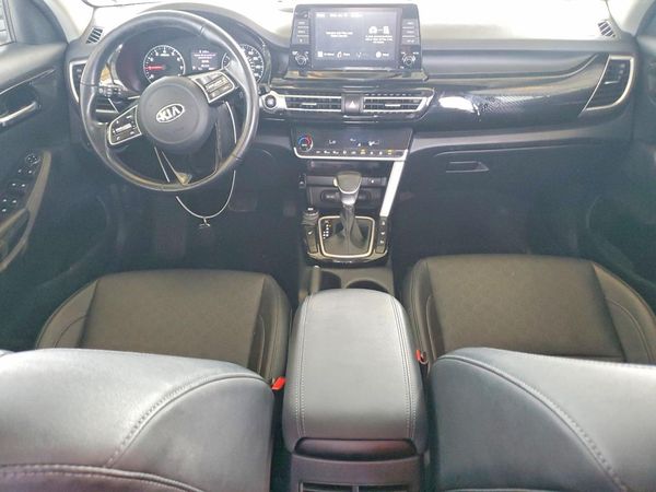 2021 KIA SELTOS EX