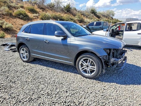 2017 AUDI Q5 quattro Premium