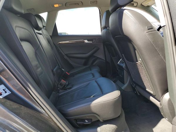 2017 AUDI Q5 quattro Premium