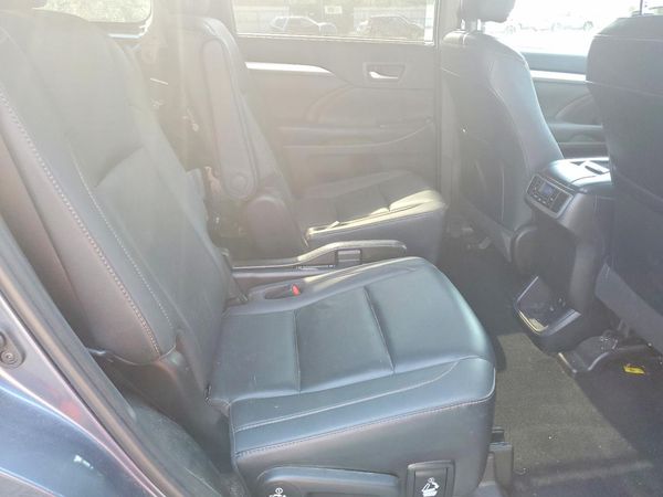 2019 TOYOTA HIGHLANDER SE/XLE