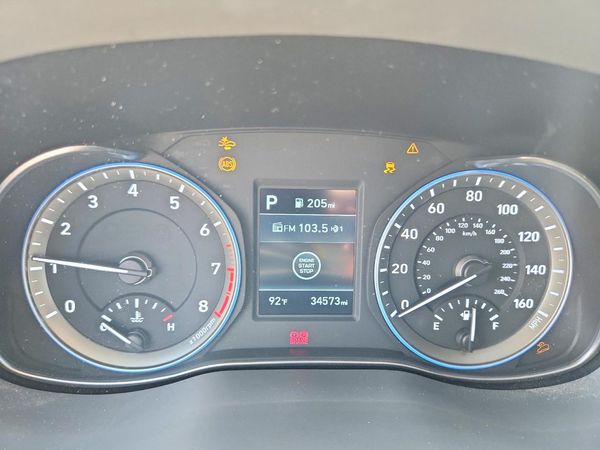 2021 HYUNDAI KONA SEL