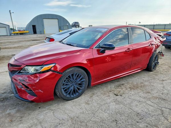 2019 TOYOTA CAMRY