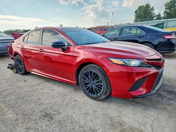 2019 TOYOTA CAMRY