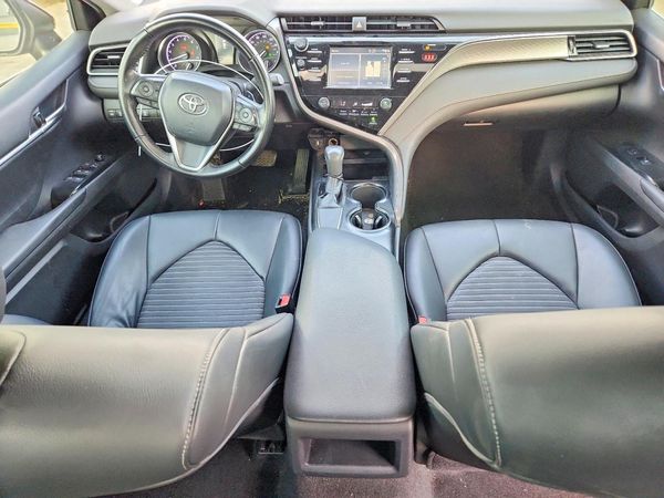 2019 TOYOTA CAMRY
