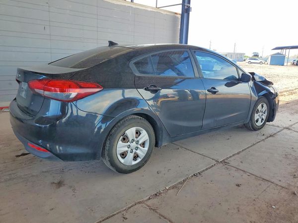 2017 KIA FORTE LX Base