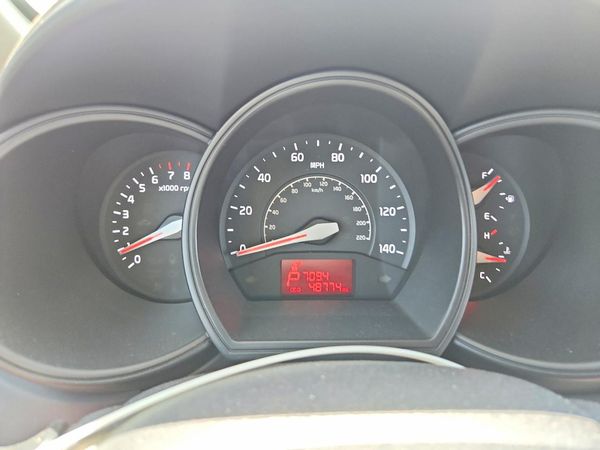 2014 KIA RIO 1.6 AT LX STD/Power