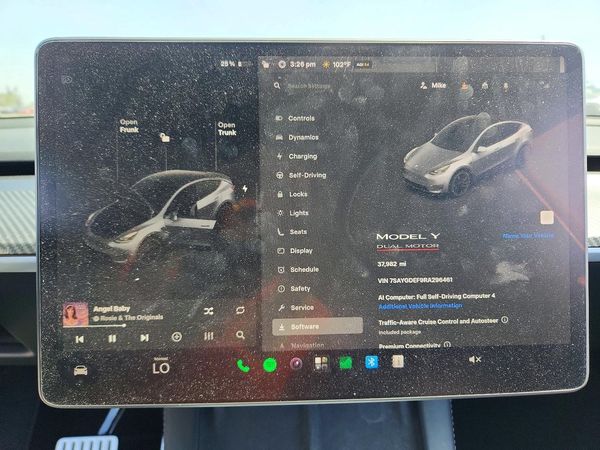 2024 TESLA MODEL Y