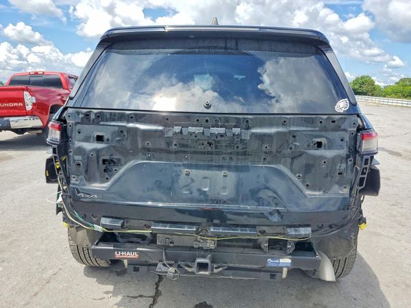 2022 JEEP GRAND CHEROKEE Laredo, Altitude
