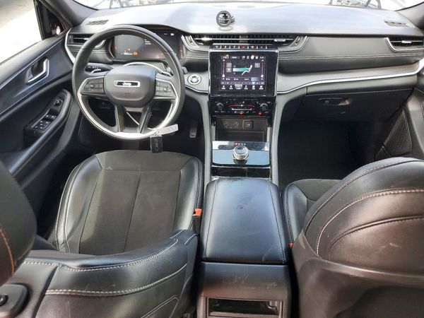 2022 JEEP GRAND CHEROKEE Laredo, Altitude