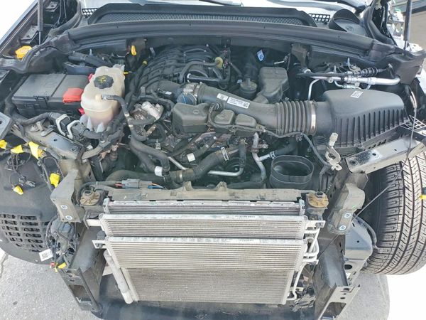 2022 JEEP GRAND CHEROKEE Laredo, Altitude
