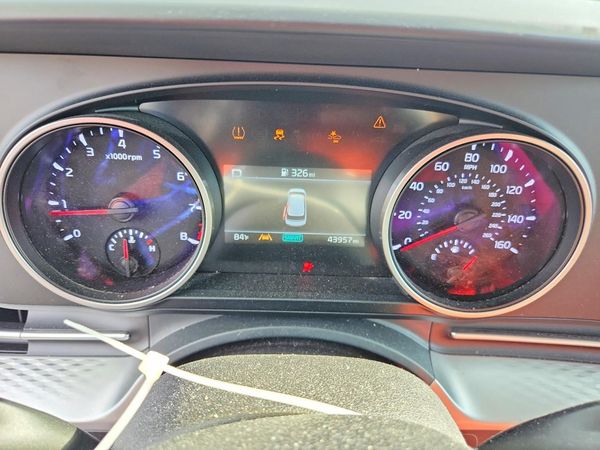 2022 KIA CARNIVAL LX, LX Seat Package