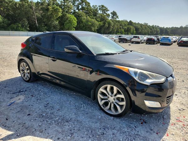 2013 HYUNDAI VELOSTER