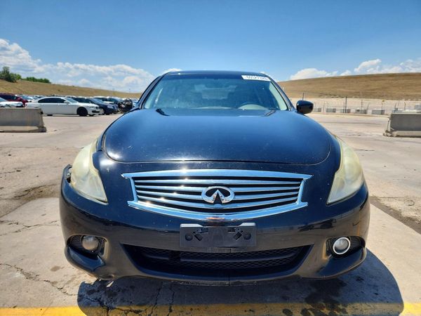 2013 INFINITI G37