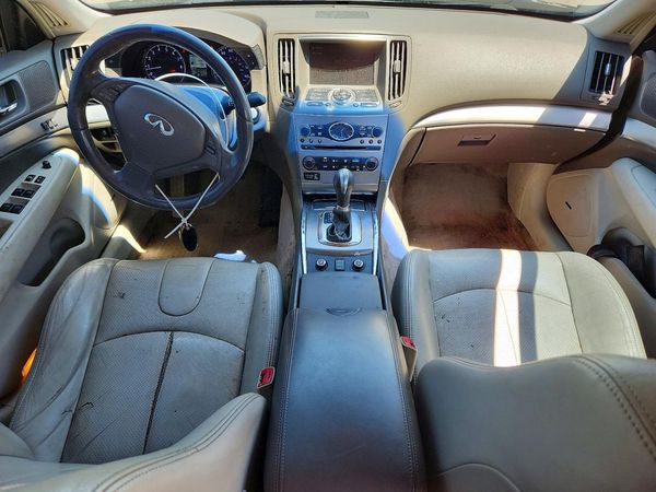 2013 INFINITI G37