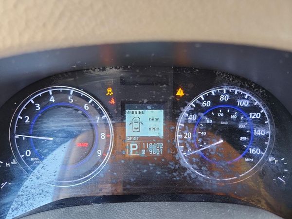 2013 INFINITI G37