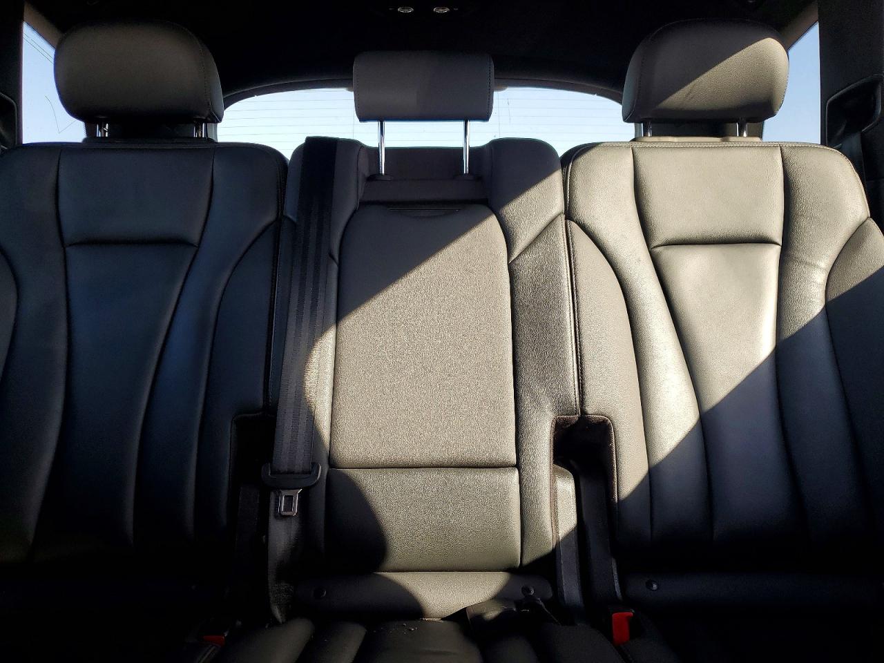 2021 AUDI Q7 quattro Premium