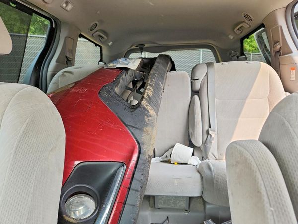 2019 TOYOTA SIENNA LE