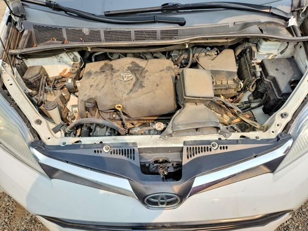 2019 TOYOTA SIENNA LE
