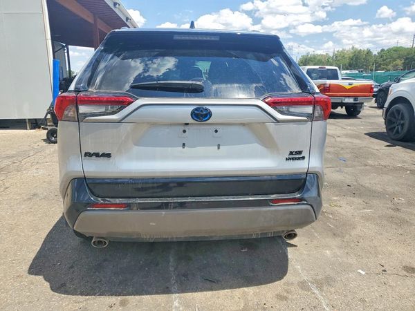 2020 TOYOTA RAV4 XSE HV
