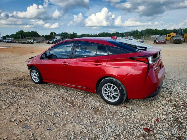 2019 TOYOTA PRIUS