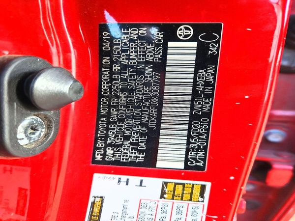 2019 TOYOTA PRIUS