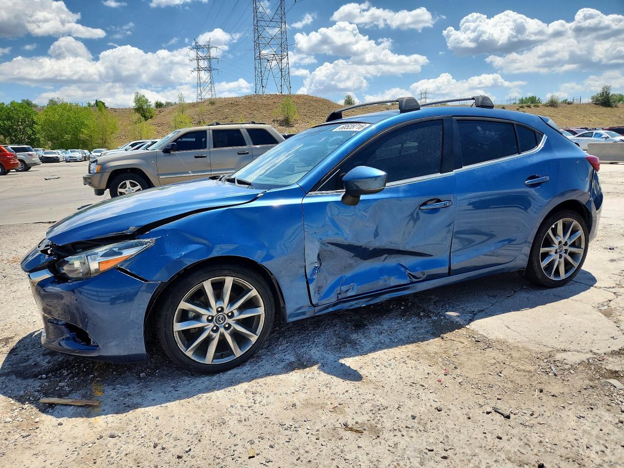 2018 MAZDA 3 Touring