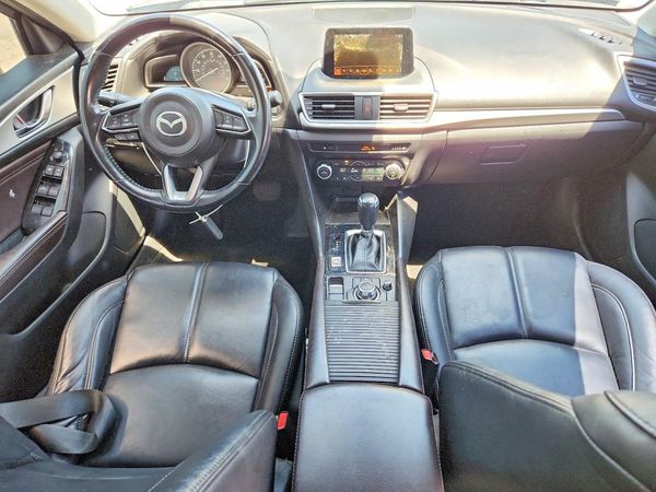 2018 MAZDA 3 Touring