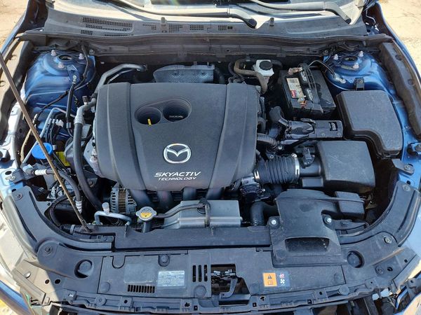 2018 MAZDA 3 Touring