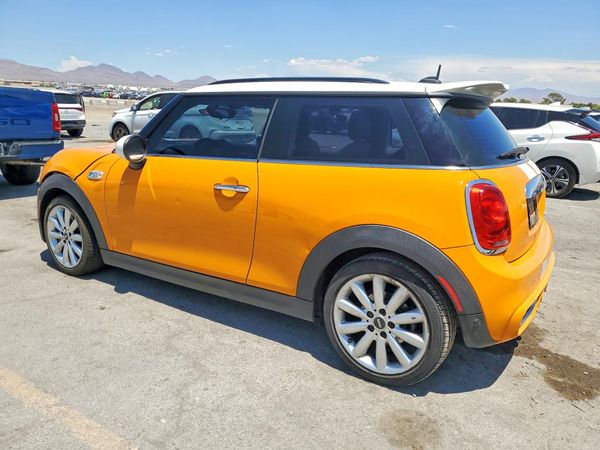 2017 MINI COOPER