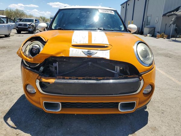 2017 MINI COOPER