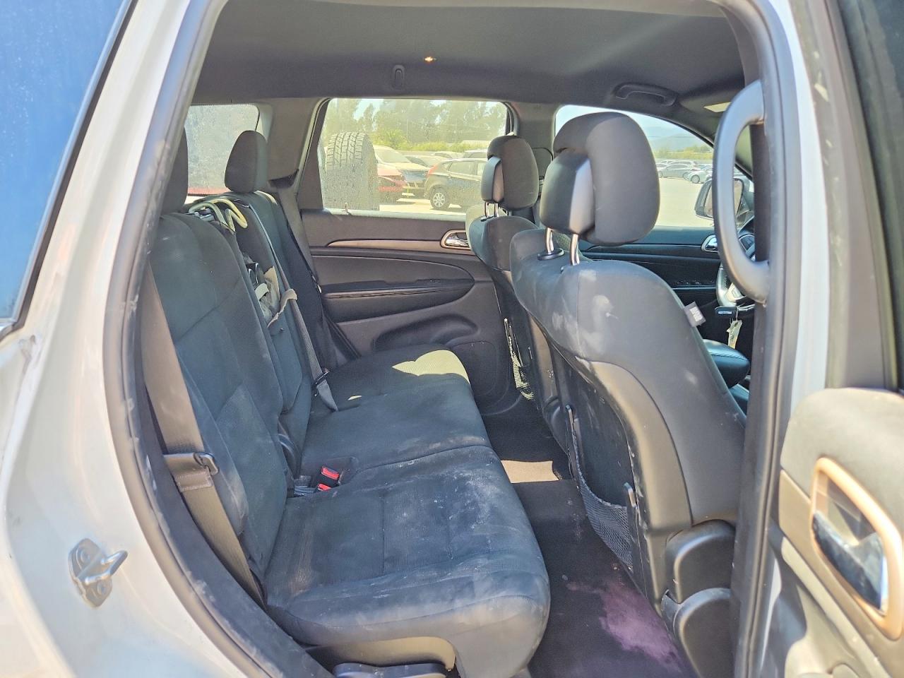 2016 JEEP GRAND CHEROKEE LAREDO 4X2
