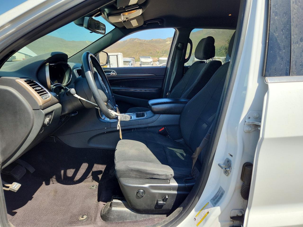 2016 JEEP GRAND CHEROKEE LAREDO 4X2
