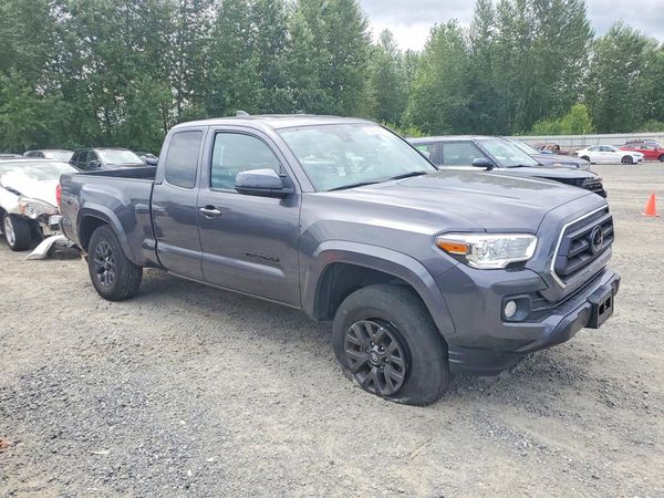 2022 TOYOTA TACOMA SR5