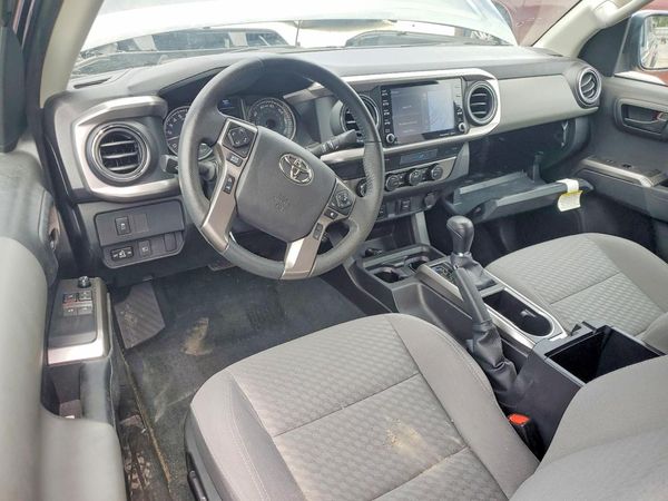 2022 TOYOTA TACOMA SR5