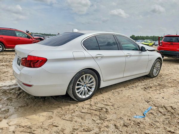 2015 BMW 528