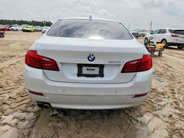 2015 BMW 528